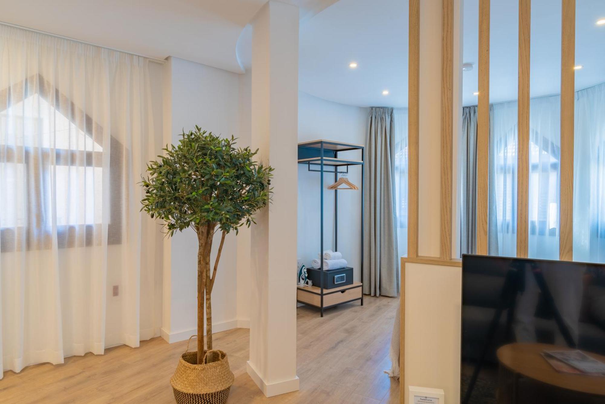 Feelathome Atarazanas Apartments Màlaga Exteriér fotografie